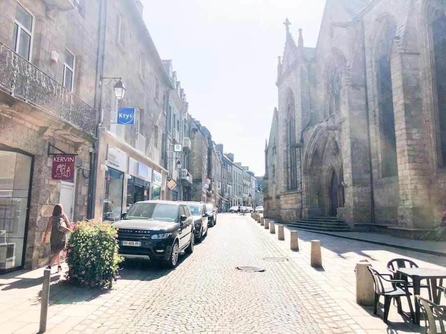 Nouveau ** Le Raffine Au Coeur De Guingamp ** Parking 외부 사진