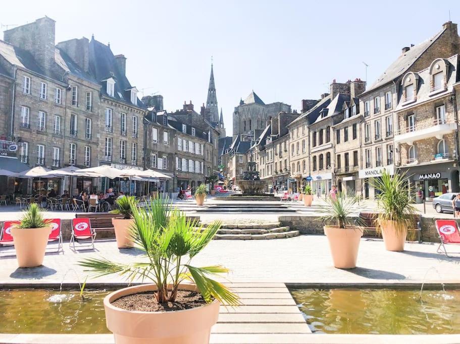 Nouveau ** Le Raffine Au Coeur De Guingamp ** Parking 외부 사진