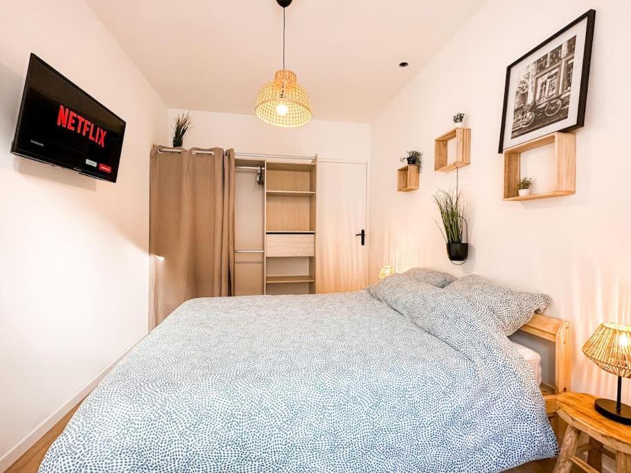 Nouveau ** Le Raffine Au Coeur De Guingamp ** Parking 외부 사진